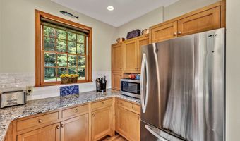 11 Loft Cir, Campton, NH 03223