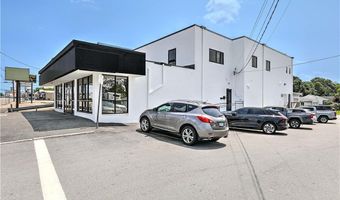 577 Warren Ave, East Providence, RI 02914