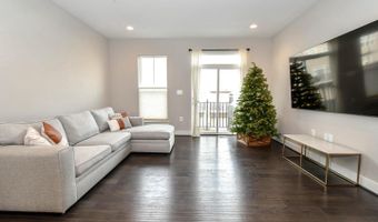 23012 LAVALLETTE Sq, Brambleton, VA 20148