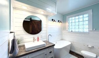 106 E Walnut St, Akron, IN 46910