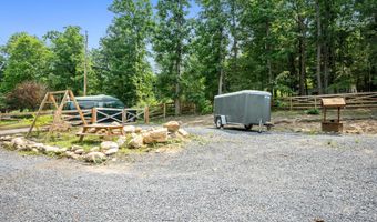 14 JOHNS Rd, Augusta, WV 26704