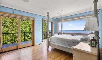 E7379 WASHINGTON Road, Algoma, WI 54201