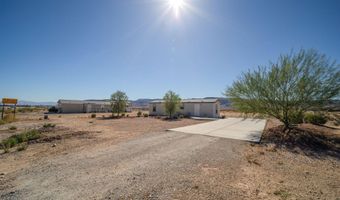 10747 S Paradise Trails Rd, Yucca, AZ 86438