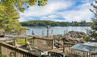 120 Big Barndoor Is, Alton, NH 03810