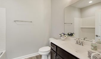 270 Masters Dr, Addison, IL 60101
