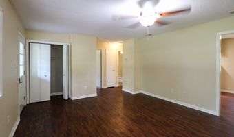 1302 Talmadge Dr, Bainbridge, GA 39817