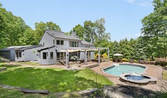 16 Perona Rd, Andover, NJ 07821