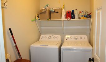 811 Thomas Dr, Angola, IN 46703