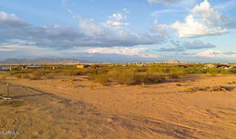 W Buffalo Dog Road, Aguila, AZ 85320