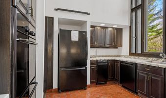 484 Cognewaugh Rd, Cos Cob, CT 06807