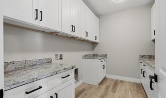 729 N Milan St, Henderson, NV 89015
