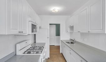 500 Deal Lake Dr 1E, Asbury Park, NJ 07712