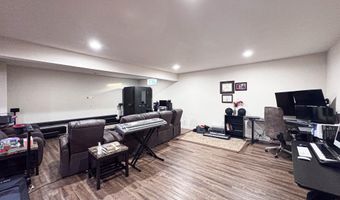 41523 CROSS CANTER Dr, Aldie, VA 20105