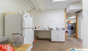 911 W Hamilton St, Allentown, PA 18101