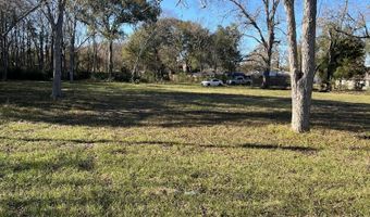 100 Fern Ave, Abbeville, LA 70510