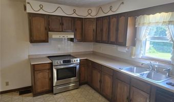 18916 166th St, Basehor, KS 66007