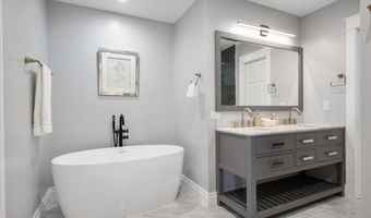 4122 FERRY LANDING Rd, Alexandria, VA 22309