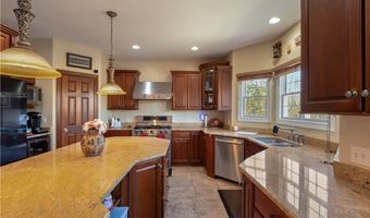 197 Saint Andrews Dr, Barboursville, WV 25504