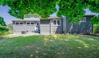 29 Summit Ave, Absecon, NJ 08201