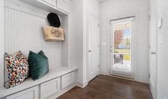 3235 Rockbridge Rd SW, Avondale Estates, GA 30002