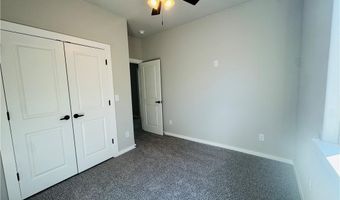 61 Skipton Dr, Bella Vista, AR 72714
