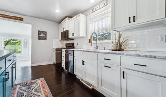 N3250 COUNTY ROAD EE, Appleton, WI 54913