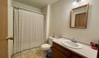 8005 Stonecastle, Athens, OH 45701
