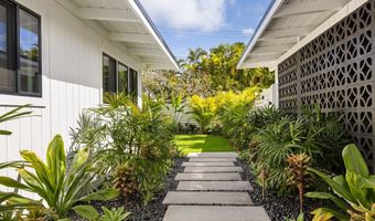 114 Kaelepulu Dr, Kailua, HI 96734