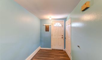 8 Williams Ave, Amityville, NY 11701