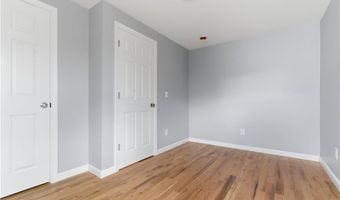 63 Indian Rd, East Providence, RI 02915