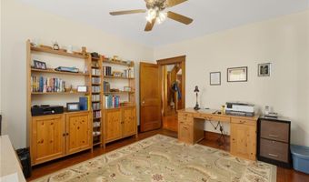 19 Bouvier Ave, Lincoln, RI 02838