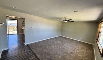 105 E 13TH St, Bayard, NE 69334