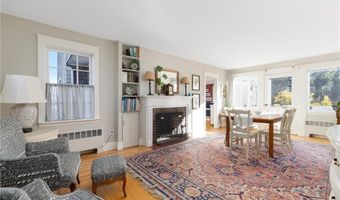 9 White Ter, Middletown, RI 02842