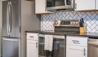1304 SE C St, Bentonville, AR 72712