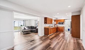 2811 BIRDSEYE Ln, Bowie, MD 20715