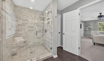 1751 Warmington Ct, Ballwin, MO 63021