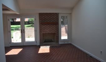 4302 LOCUST Ln, Bethesda, MD 20816