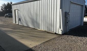 106 Skinner St, Akaska, SD 57420