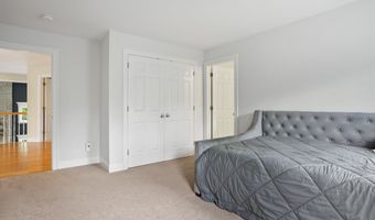 4 Chablis Ct, Bedford, NH 03110