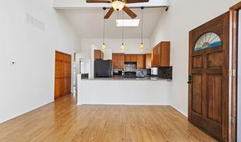 811 Kalpati Crk B, Carlsbad, CA 92008