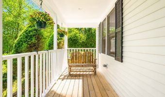 323 Oakhill Ave, Attleboro, MA 02703