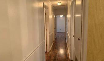1710 Pineknoll Ln, Albany, GA 31707