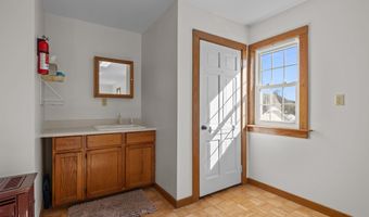 664 Seashore Dr, Atlantic, NC 28511
