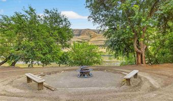 13353 Snake River Rd, Asotin, WA 99402