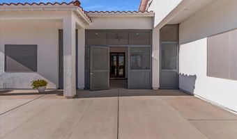 135 W Hawk Way, Amado, AZ 85645