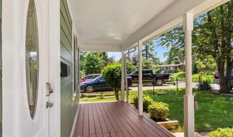 6442 HOLYOKE Dr, Annandale, VA 22003