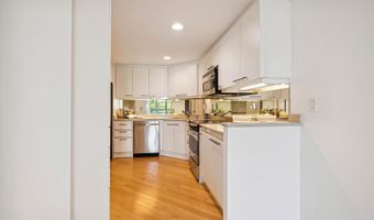 5600 WISCONSIN Ave #704, Chevy Chase, MD 20815