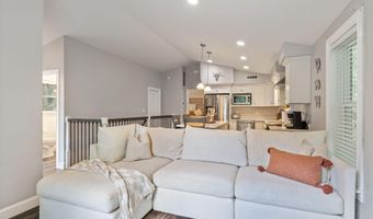 15 Hamden Place Rd, Arundel, ME 04046