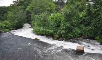 16 Central St 2B, Bristol, NH 03222