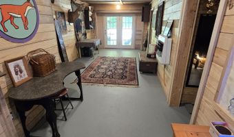 377 Gravy Branch Rd, Artemus, KY 40903
